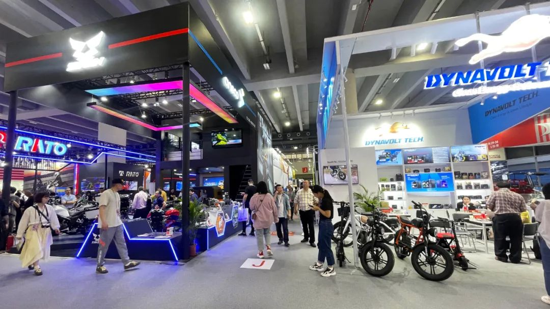 Cyclemix debuterer på den 133. Canton Fair, Electric Motorcycler Track has a Bright Future 3