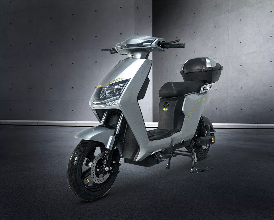 Electric Moped H4 800W 48V60V72V 20Ah 45kmh Details09